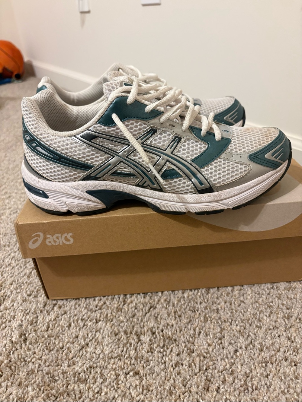 ASICS gel kayano